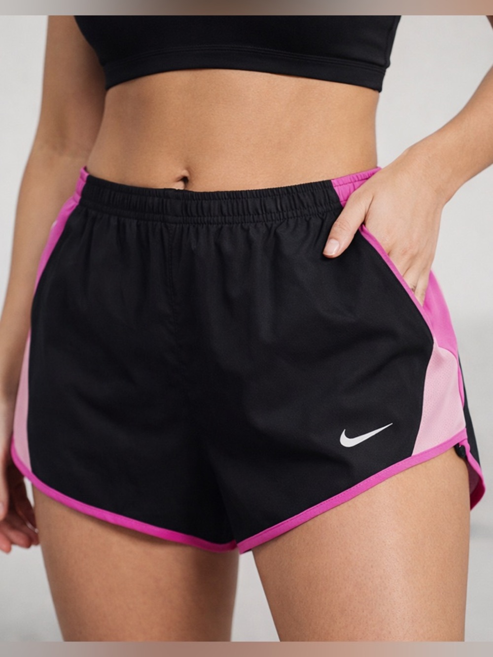 Nike Dri-Fit Black Pink Standard Fit 4" Running Shorts Womens Size Small